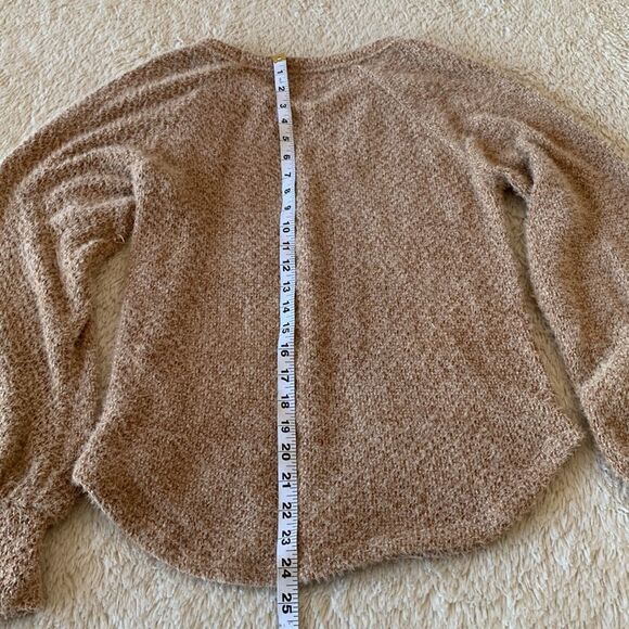 Hollister fuzzy brown sweater - Picture 11 of 16
